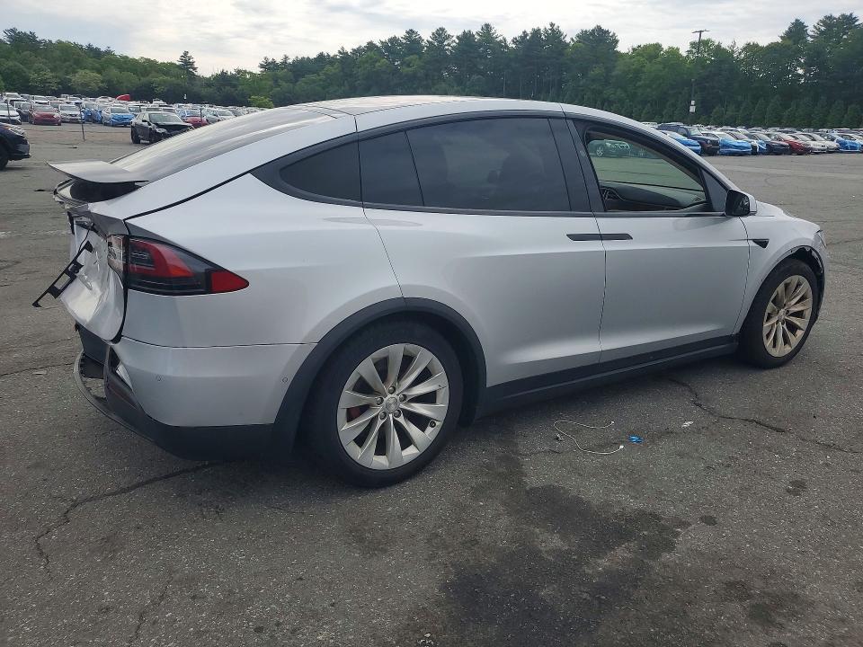 Продажа на аукционе авто 2017 Tesla Model X, vin: 5YJXCBE28HF035121, номер лота: 55030206