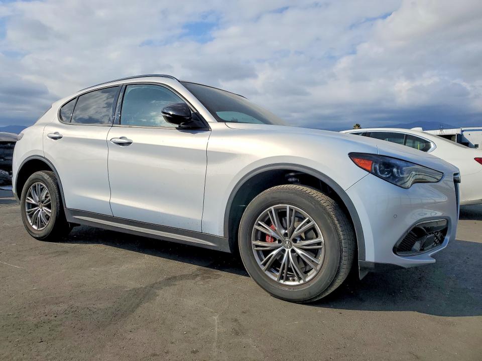 54912316 :رقم المزاد ، ZASPAJAN9R7D78468 vin ، 2024 Alfa Romeo Stelvio مزاد بيع