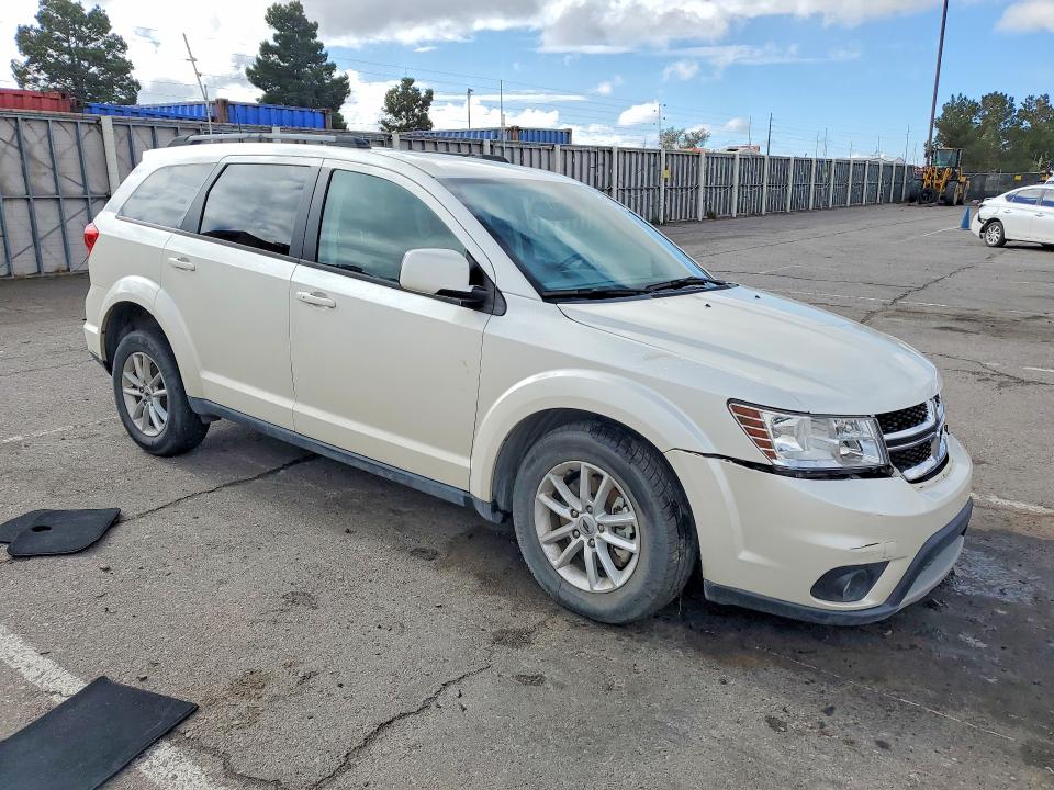 47665476 :رقم المزاد ، 3C4PDCBG1JT428971 vin ، 2018 Dodge Journey مزاد بيع