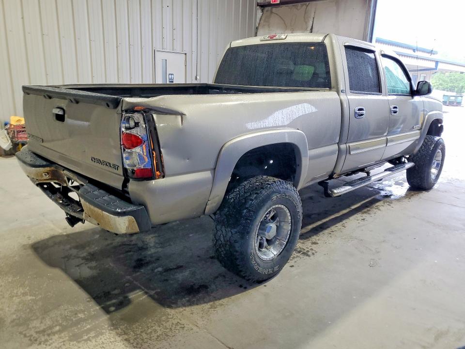 Продаж на аукціоні авто 2003 Chevrolet Silverado, vin: 1GCGK13UX3F170817, номер лоту: 52567986