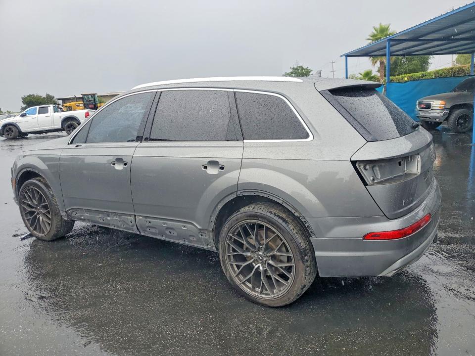 55080936 :رقم المزاد ، WA1VAAF76HD013606 vin ، 2017 Audi Q7 مزاد بيع