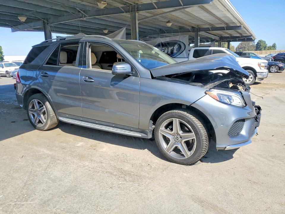 51920726 :رقم المزاد ، 4JGDA5HB0HA933612 vin ، 2017 Mercedes-benz Gle مزاد بيع