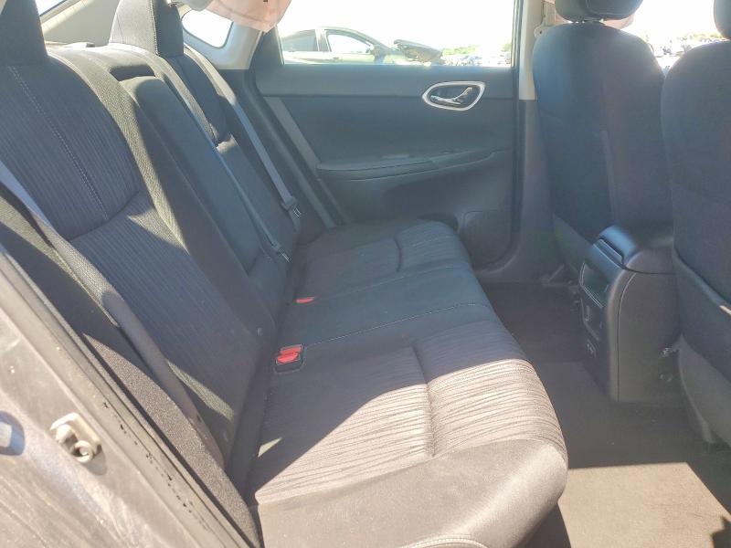 2018 Nissan Sentra მანქანა იყიდება აუქციონზე, vin: 3N1AB7AP3JL642643, აუქციონის ნომერი: 52856196