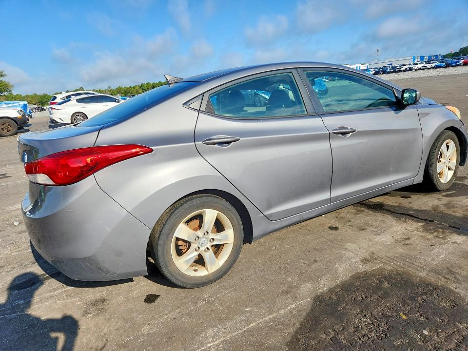 53323126 :رقم المزاد ، 5NPDH4AE9CH078277 vin ، 2012 Hyundai Elantra مزاد بيع