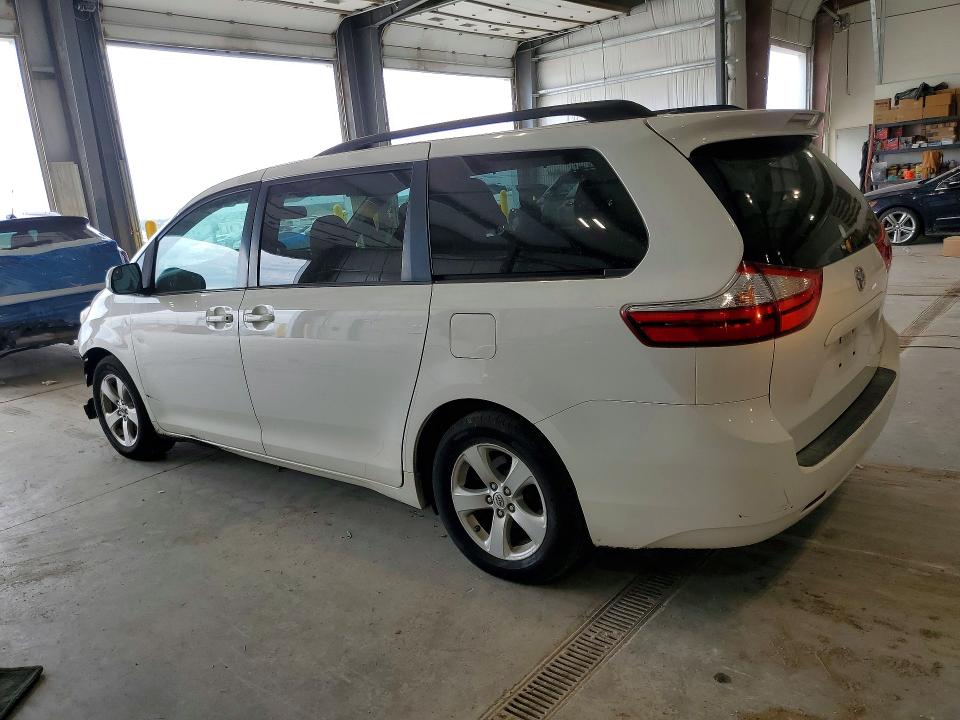 Продажа на аукционе авто 2015 Toyota Sienna, vin: 5TDKK3DC2FS575392, номер лота: 54154406