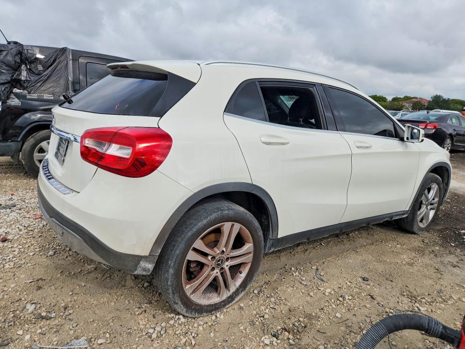 Продаж на аукціоні авто 2018 Mercedes-benz Gla, vin: WDCTG4EB1JJ406269, номер лоту: 52305666