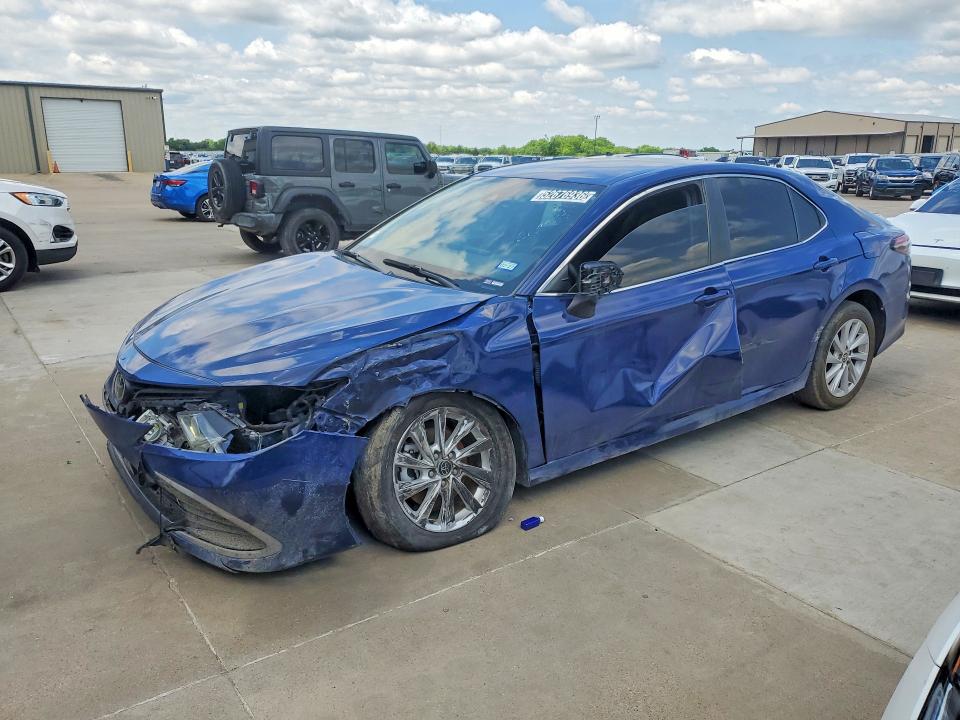 52676936 :رقم المزاد ، 4T1C11AK9PU092157 vin ، 2023 Toyota Camry مزاد بيع