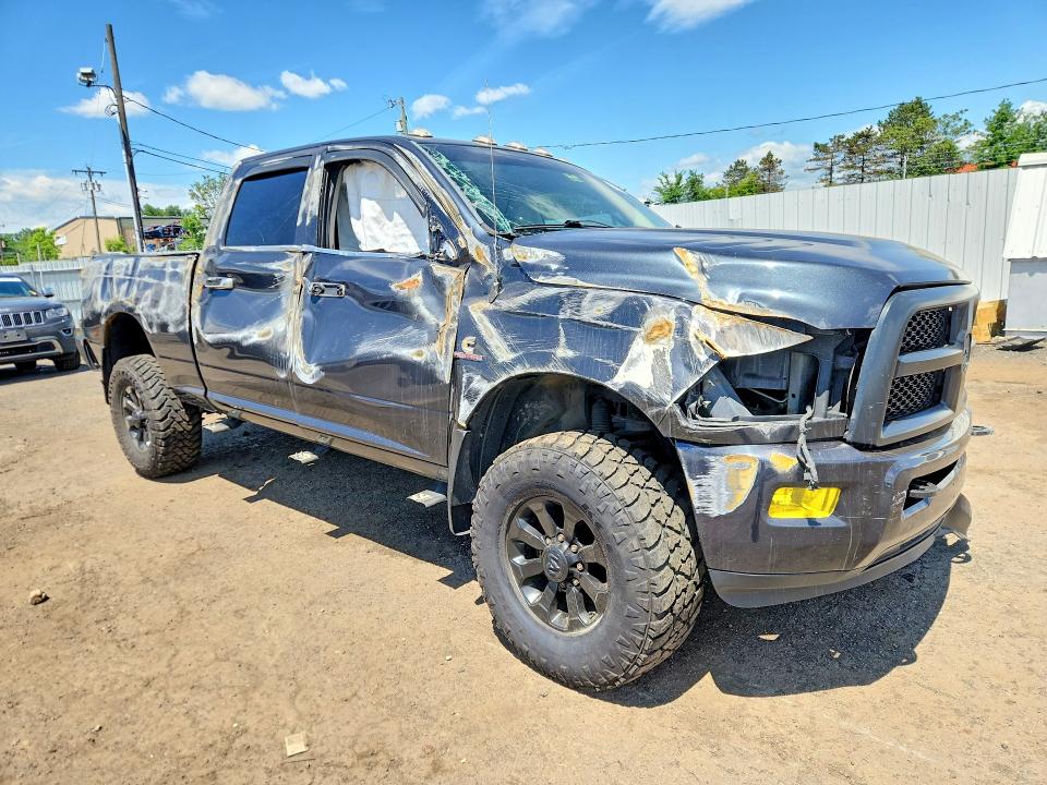 54919896 :رقم المزاد ، 3C6UR5CL0JG107239 vin ، 2018 Ram 2500 مزاد بيع