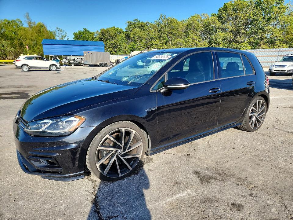 52314176 :رقم المزاد ، WVWVF7AU0JW061541 vin ، 2018 Volkswagen Golf R مزاد بيع