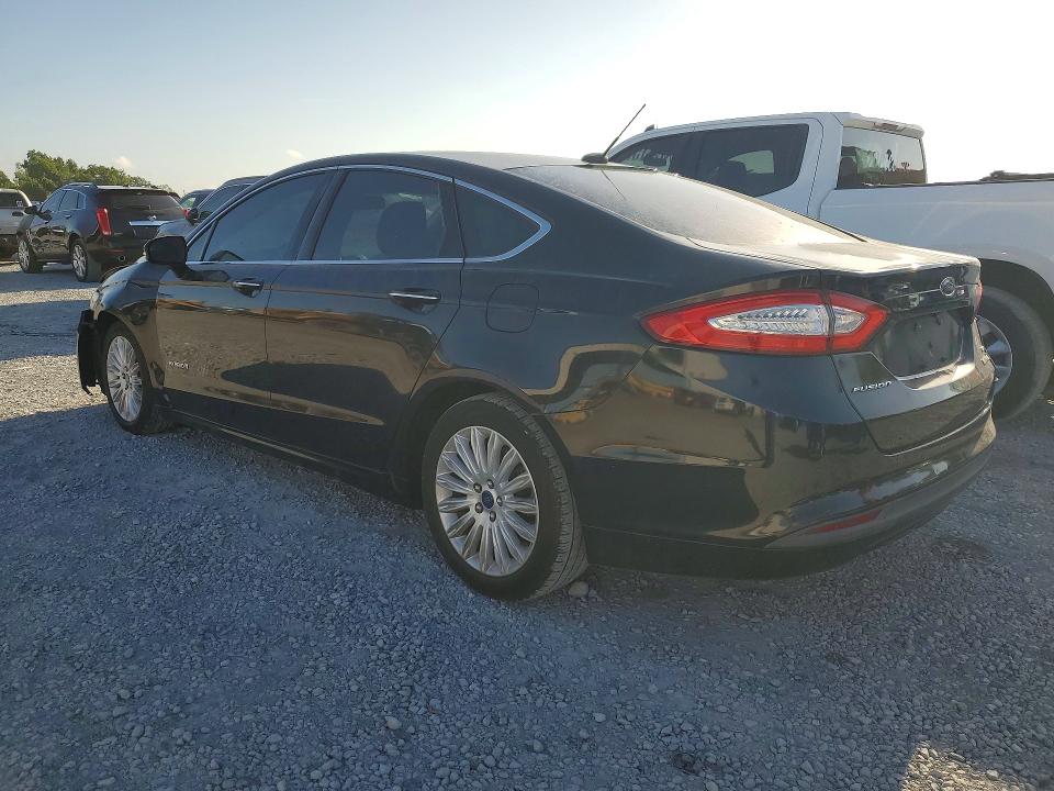 53572836 :رقم المزاد ، 3FA6P0LU3FR157556 vin ، 2015 Ford Fusion مزاد بيع