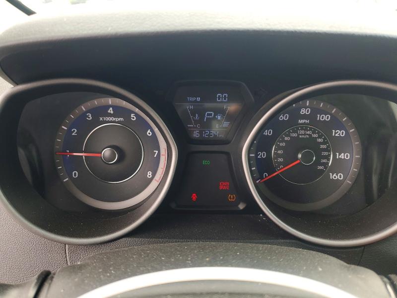 54707976 :رقم المزاد ، KMHDH4AE9FU230905 vin ، 2015 Hyundai Elantra مزاد بيع