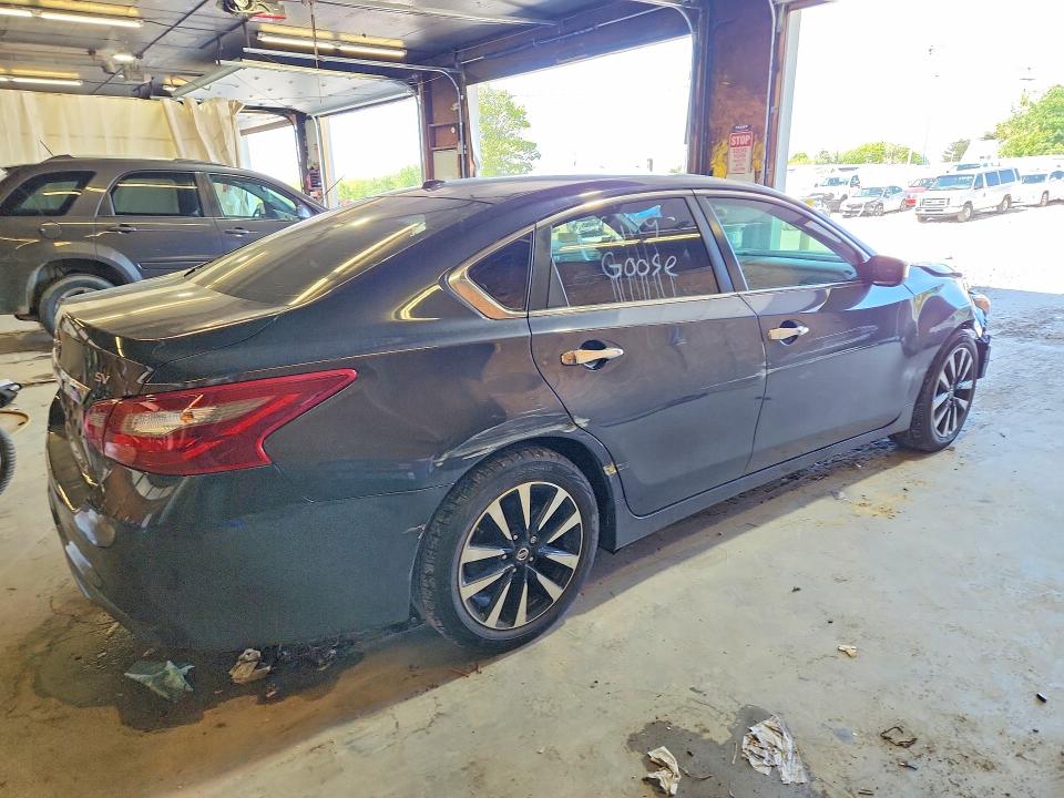 Продаж на аукціоні авто 2018 Nissan Altima, vin: 1N4AL3AP2JC235966, номер лоту: 54824596