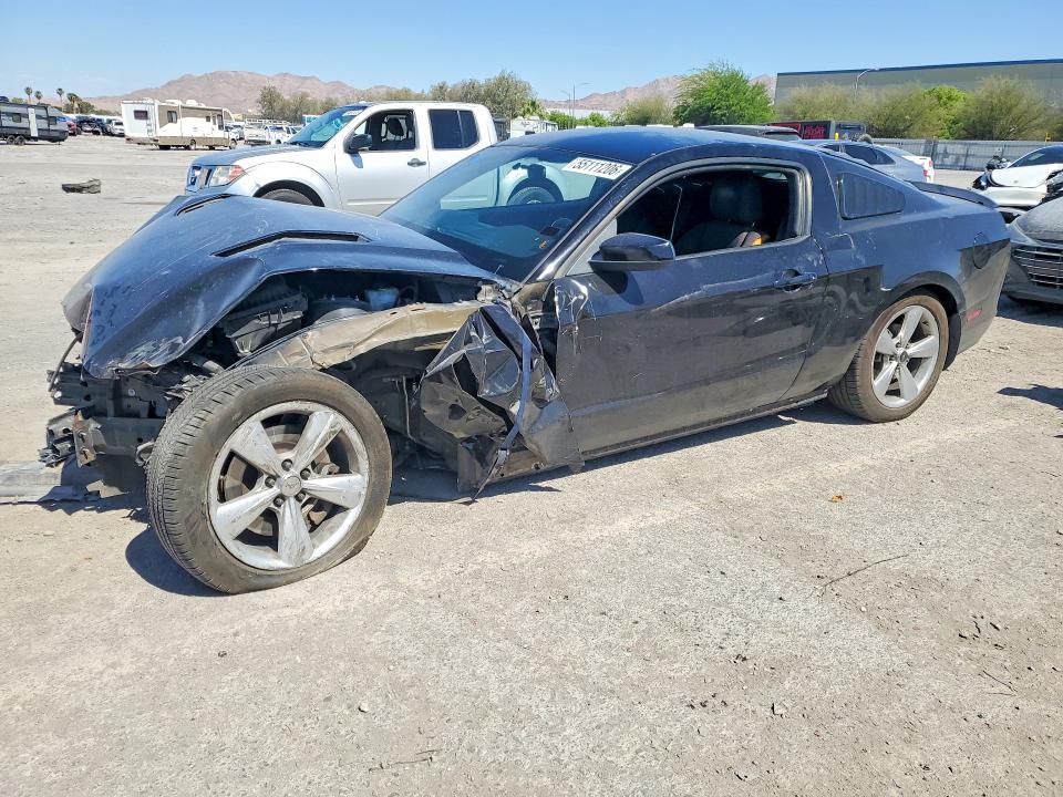 55111206 :رقم المزاد ، 1ZVBP8CF6D5232532 vin ، 2013 Ford Mustang مزاد بيع