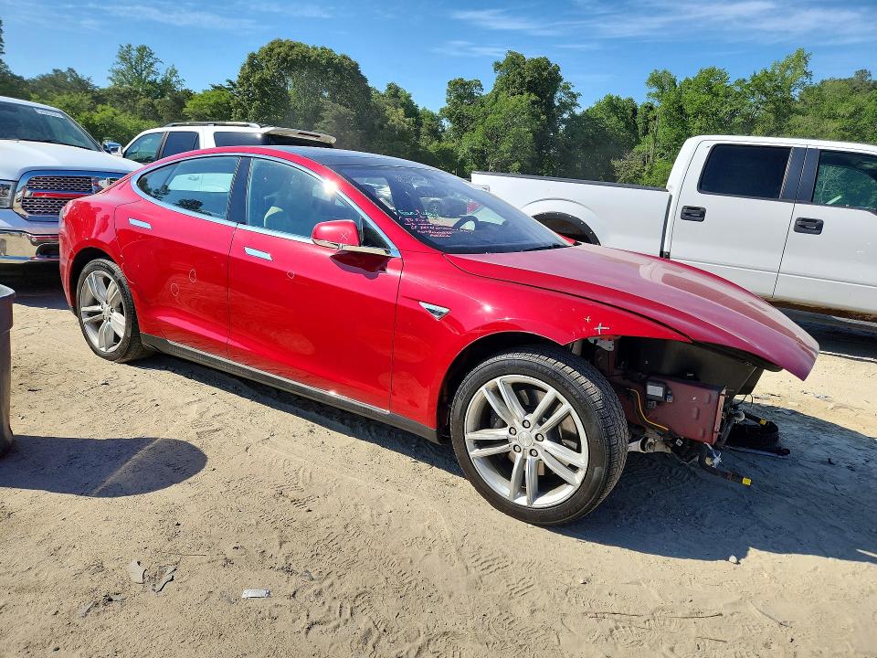 2015 Tesla Model S მანქანა იყიდება აუქციონზე, vin: 5YJSA1V26FF097379, აუქციონის ნომერი: 53719126