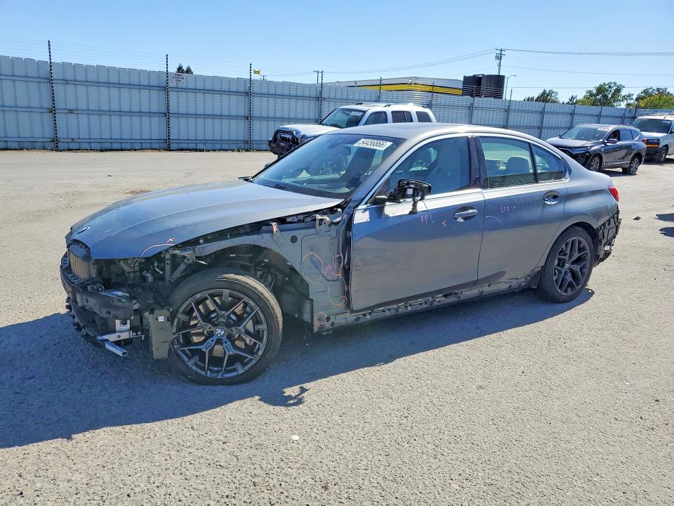 54456866 :رقم المزاد ، 3MW69CW07S8F24311 vin ، 2025 Bmw 330i مزاد بيع