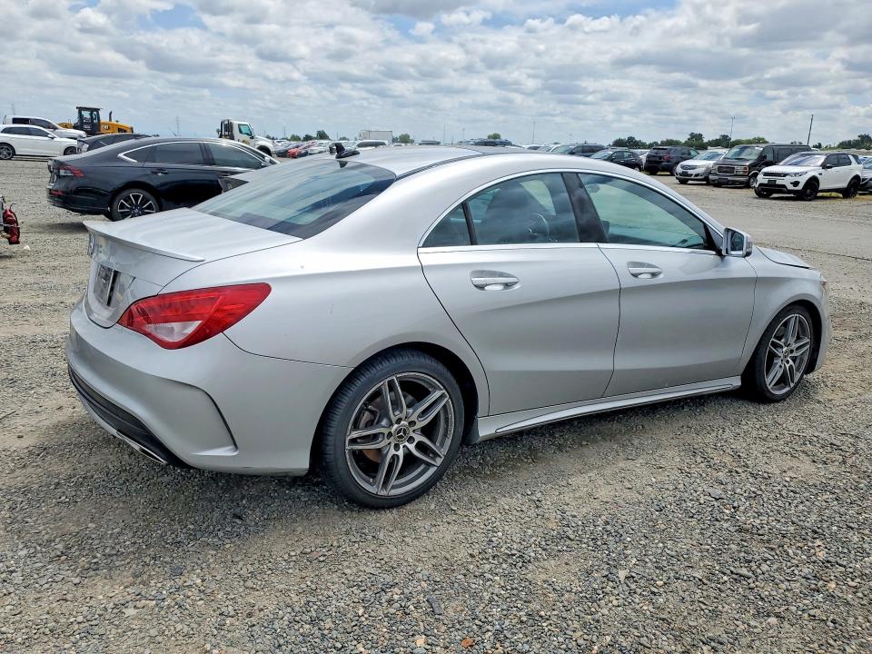 52575006 :رقم المزاد ، WDDSJ4EB2JN538118 vin ، 2018 Mercedes-benz Cla مزاد بيع