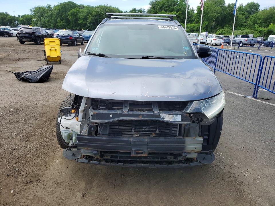Продаж на аукціоні авто 2018 Mitsubishi Outlander, vin: JA4AZ3A38JZ044808, номер лоту: 54847936