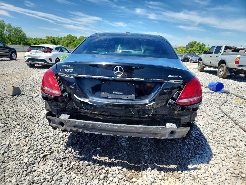 2015 Mercedes-benz C მანქანა იყიდება აუქციონზე, vin: 55SWF4KB4FU013129, აუქციონის ნომერი: 52085786