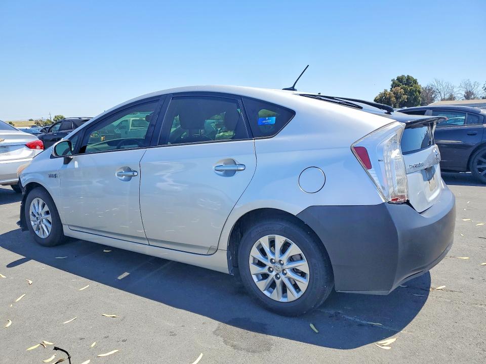 54540746 :رقم المزاد ، JTDKN3DP3C3030132 vin ، 2012 Toyota Prius Plug-in Hybrid مزاد بيع