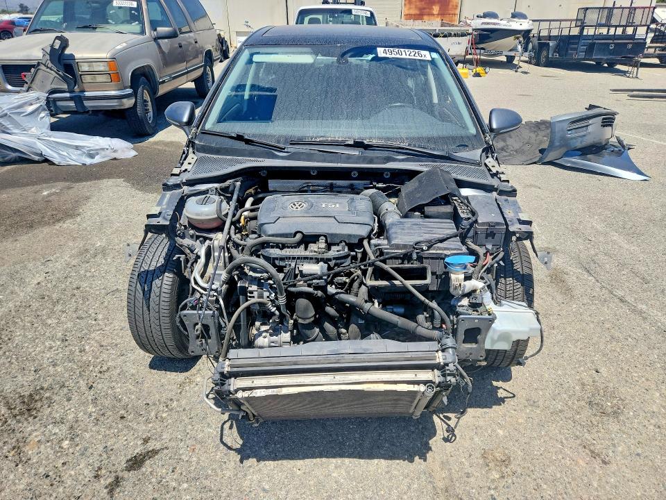 49501226 :رقم المزاد ، 3VW217AU5HM059308 vin ، 2017 Volkswagen Golf مزاد بيع