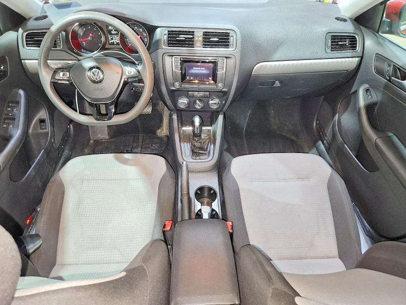52985726 :رقم المزاد ، 3VW2B7AJ0HM389750 vin ، 2017 Volkswagen Jetta مزاد بيع