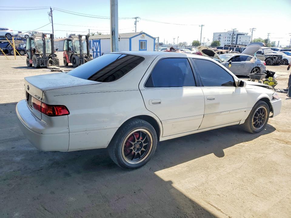 54679816 :رقم المزاد ، JT2BG22K6Y0429694 vin ، 2000 Toyota Camry مزاد بيع