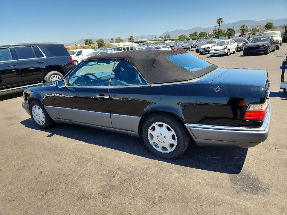 Продажа на аукционе авто 1995 Mercedes-benz E, vin: WDBEA66EXSC258051, номер лота: 53030916