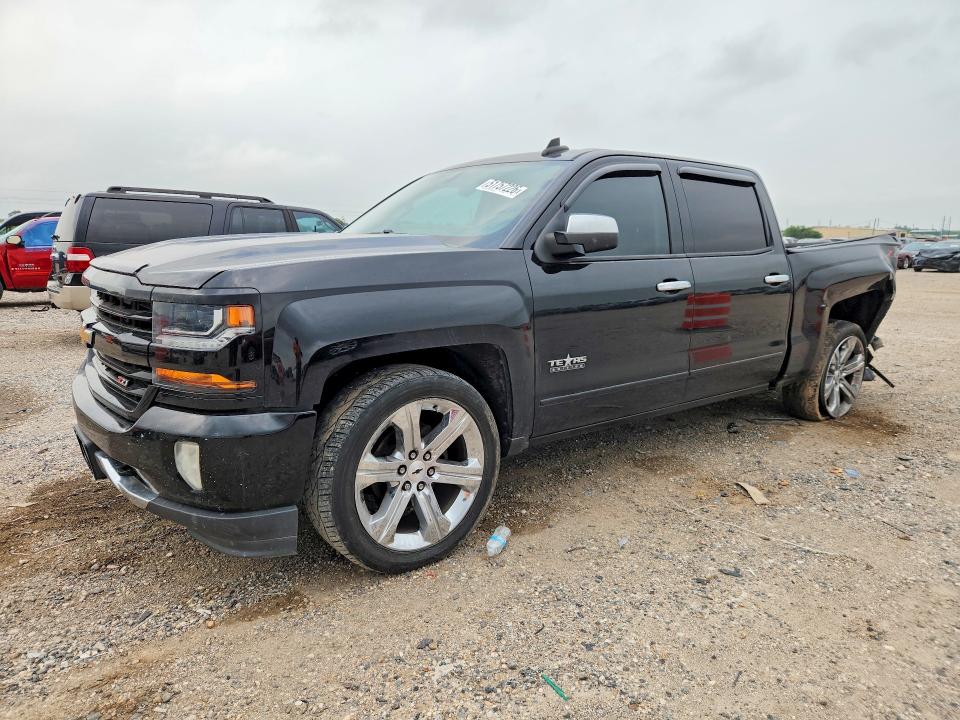 Продаж на аукціоні авто 2018 Chevrolet Silverado, vin: 3GCUKREC7JG541014, номер лоту: 51757226