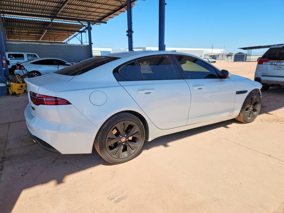 Продаж на аукціоні авто 2020 Jaguar Xe, vin: SAJAJ4FX7LCP64476, номер лоту: 53650386