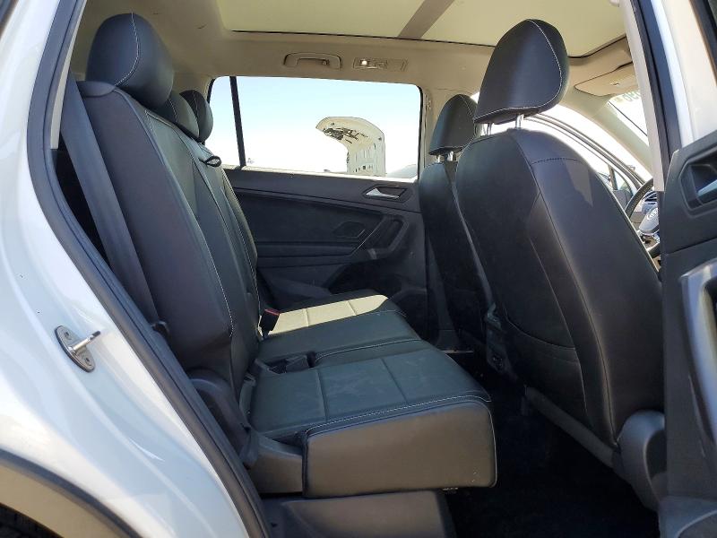 53887696 :رقم المزاد ، 3VV2B7AXXMM080578 vin ، 2021 Volkswagen Tiguan مزاد بيع