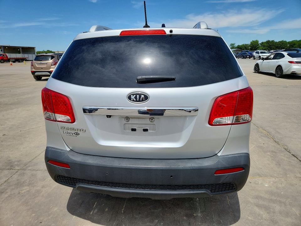 Продажа на аукционе авто 2011 Kia Sorento, vin: 5XYKT3A10BG132309, номер лота: 52457386