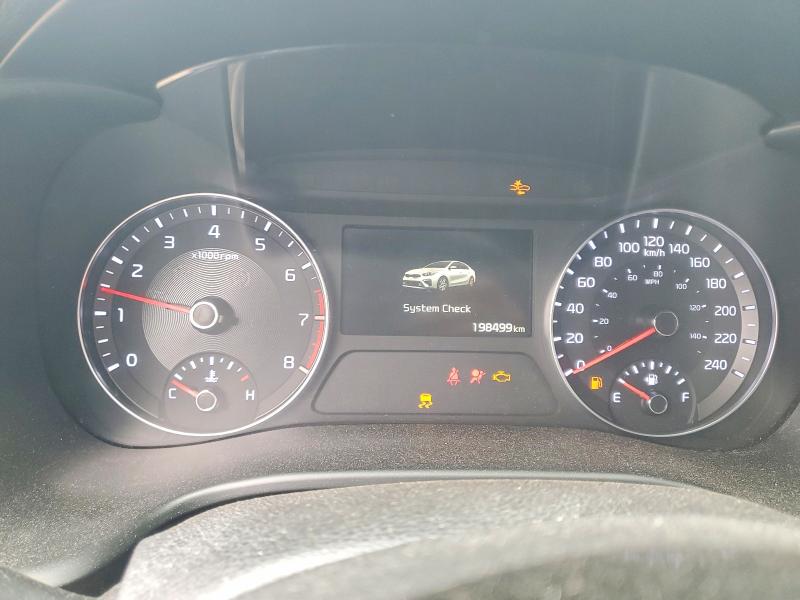 2020 Kia Forte მანქანა იყიდება აუქციონზე, vin: 3KPF44AC6LE158224, აუქციონის ნომერი: 51818946