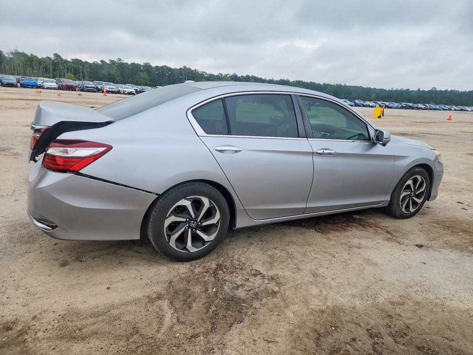 Продажа на аукционе авто 2017 Honda Accord, vin: 1HGCR2F79HA211353, номер лота: 52092646