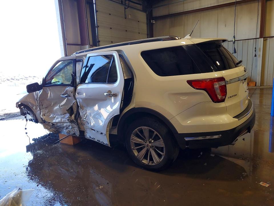 2018 Ford Explorer მანქანა იყიდება აუქციონზე, vin: 1FM5K8F86JGB15010, აუქციონის ნომერი: 53055206