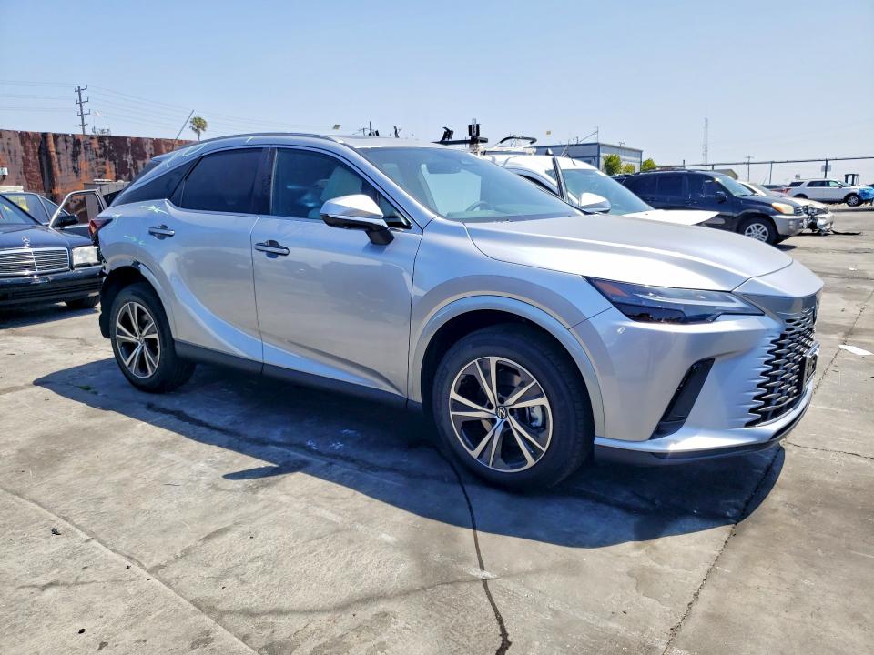 53084896 :رقم المزاد ، 2T2BBMCA4TC132277 vin ، 2026 Lexus Rx 350h مزاد بيع