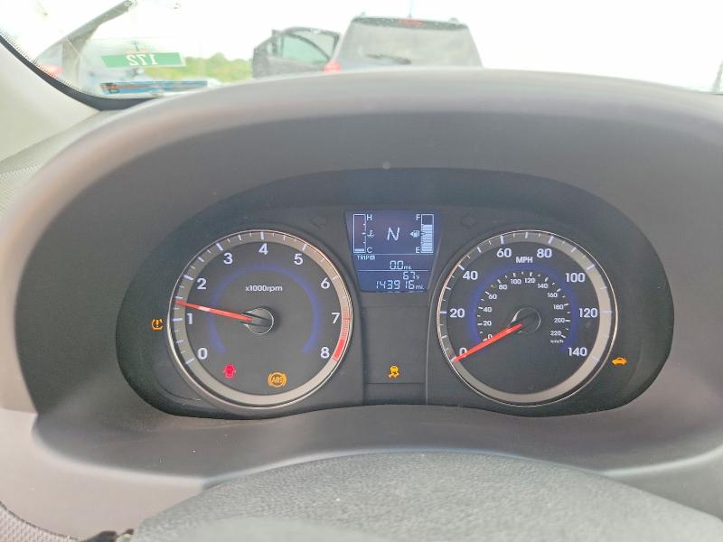 2015 Hyundai Accent მანქანა იყიდება აუქციონზე, vin: KMHCT4AE4FU799686, აუქციონის ნომერი: 54791816