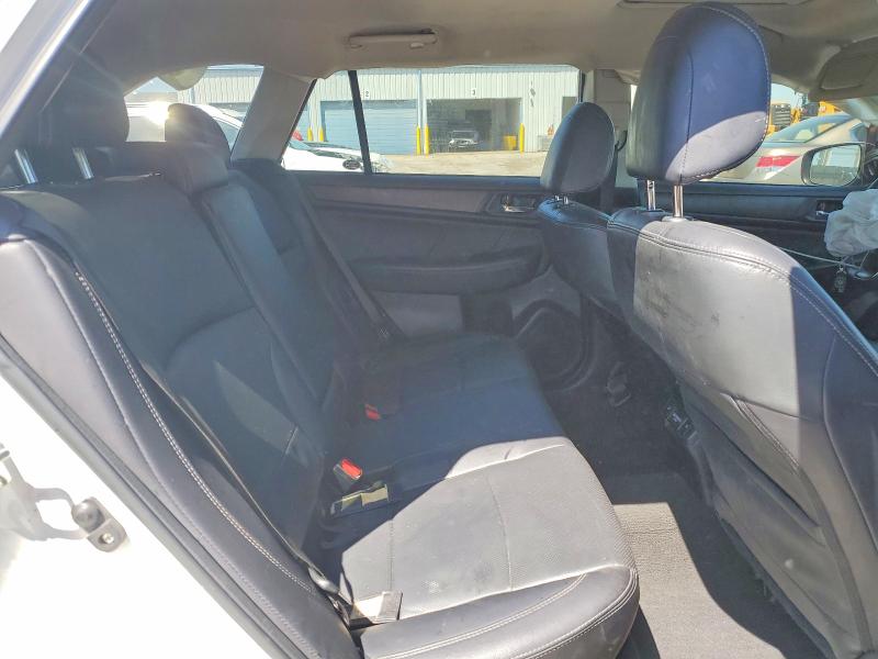 Продажа на аукционе авто 2018 Subaru Outback, vin: 4S4BSAKC9J3249876, номер лота: 53109706