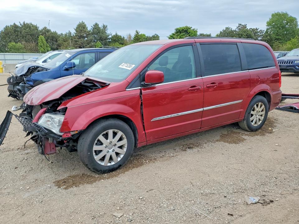 53715286 :رقم المزاد ، 2C4RC1BG9FR538516 vin ، 2015 Chrysler Town & Country مزاد بيع