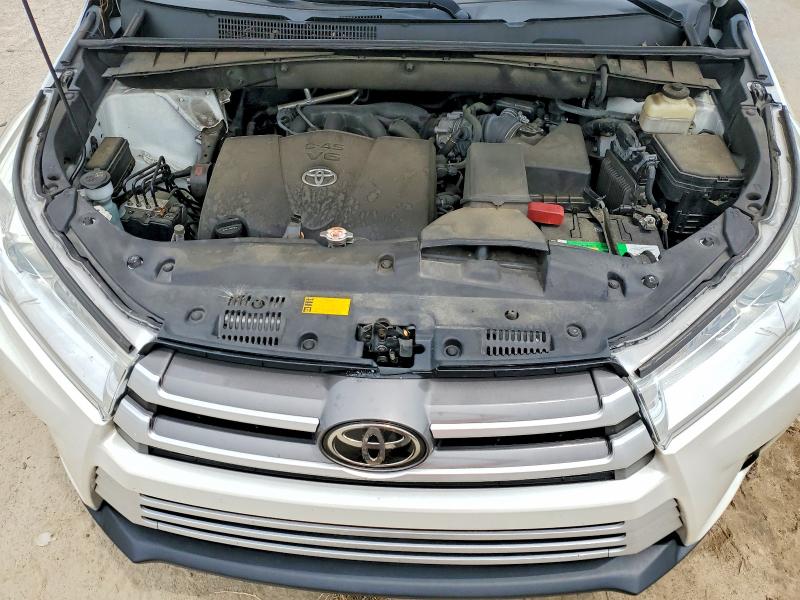 52734636 :رقم المزاد ، 5TDKZRFH2JS536494 vin ، 2018 Toyota Highlander مزاد بيع