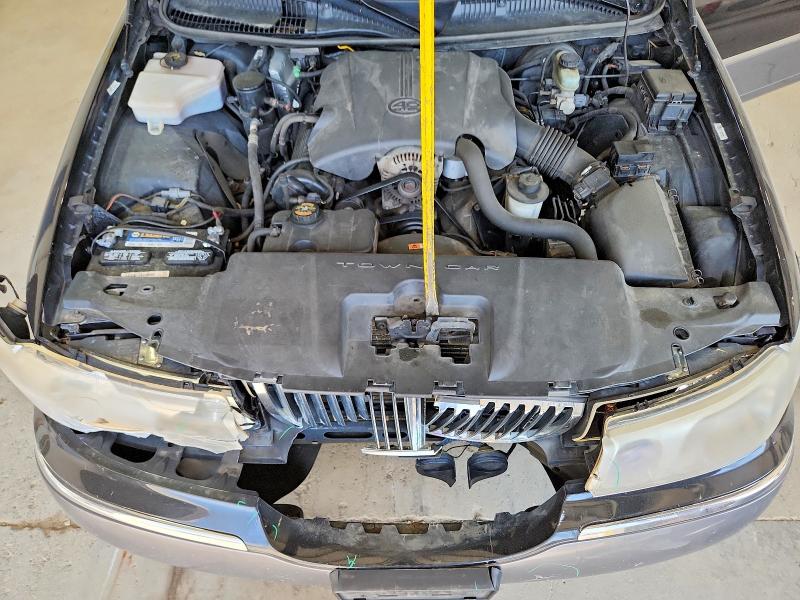 Auction sale of the 2001 Lincoln Town Car, vin: 1LNHM82W11Y607823, lot number: 54875846