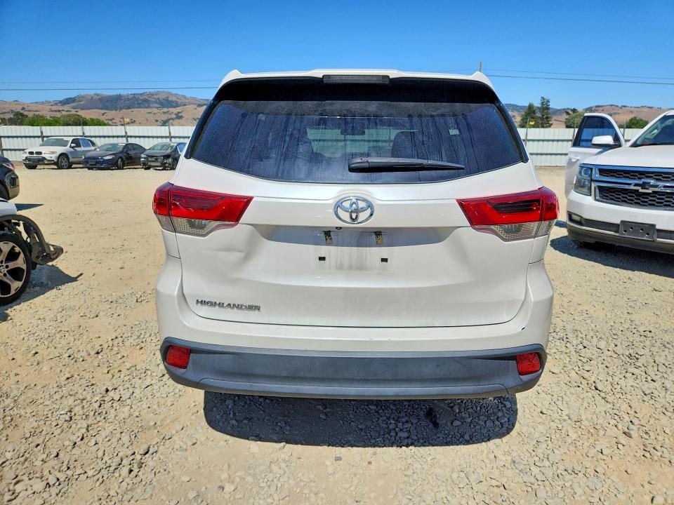 Продаж на аукціоні авто 2018 Toyota Highlander, vin: 5TDZZRFH6JS284568, номер лоту: 54718286
