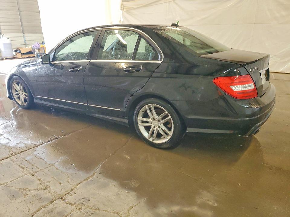 52860466 :رقم المزاد ، WDDGF4HB4DR245109 vin ، 2013 Mercedes-benz C مزاد بيع