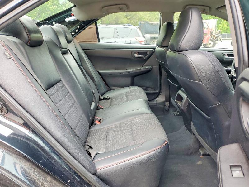 52428506 :رقم المزاد ، 4T1BF1FKXFU041786 vin ، 2015 Toyota Camry مزاد بيع