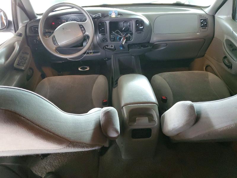 1998 Ford Expedition მანქანა იყიდება აუქციონზე, vin: 1FMRU18W1WLA22652, აუქციონის ნომერი: 52214026