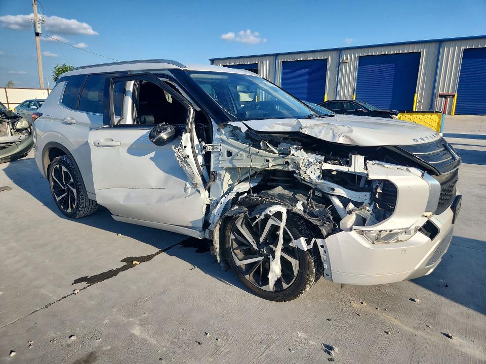 54877426 :رقم المزاد ، JA4J3VA88NZ059811 vin ، 2022 Mitsubishi Outlander مزاد بيع