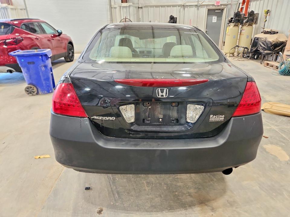 55365246 :رقم المزاد ، 1HGCM56417A004718 vin ، 2007 Honda Accord مزاد بيع