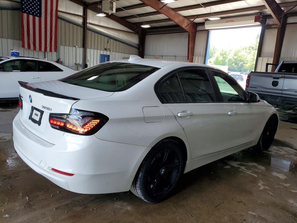 2013 Bmw 328 მანქანა იყიდება აუქციონზე, vin: WBA3B5G59DNS02511, აუქციონის ნომერი: 52882756