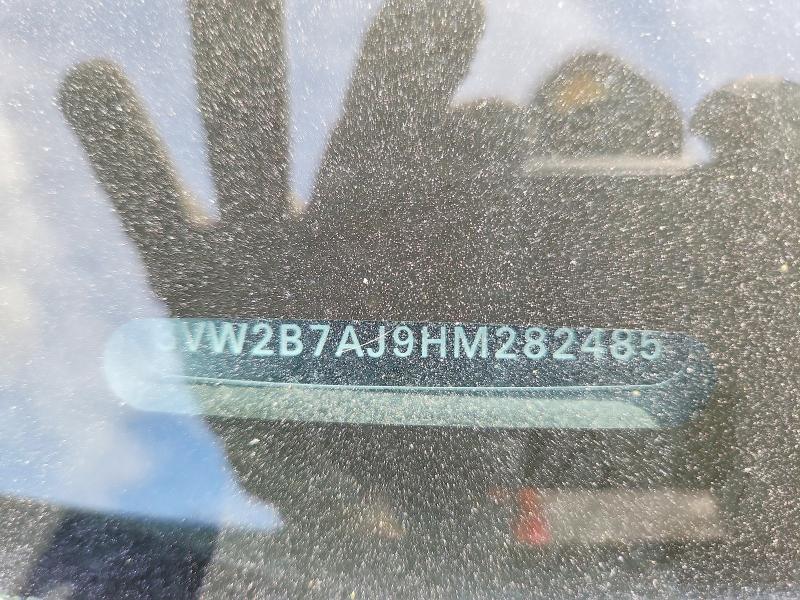 52223146 :رقم المزاد ، 3VW2B7AJ9HM282485 vin ، 2017 Volkswagen Jetta مزاد بيع