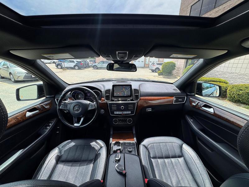 53516136 :رقم المزاد ، 4JGDF6EE9JB178577 vin ، 2018 Mercedes-benz Gls مزاد بيع