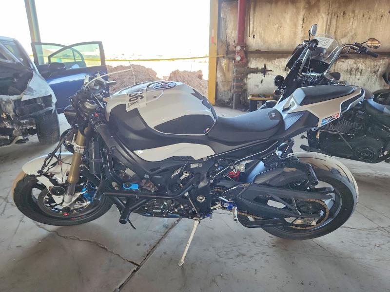 Продажа на аукционе авто 2024 Bmw S 1000, vin: WB10E6304R6J55352, номер лота: 52677666